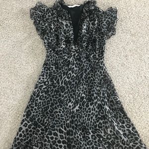 DVF Dresses - Diane Von Furstenberg Kasper US 4 100% silk DVF Dresses - Diane Von Furstenberg Kasper US 4 100% silk
